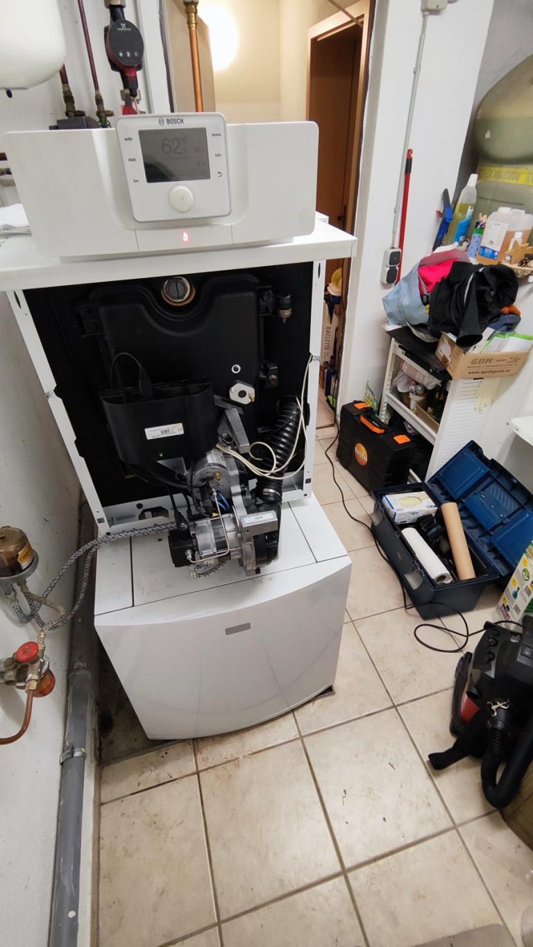 Wartung Bosch Ölbrennwertgerät