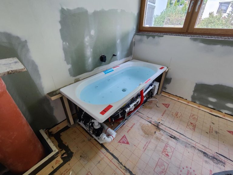 Whirlpoolbadewanne